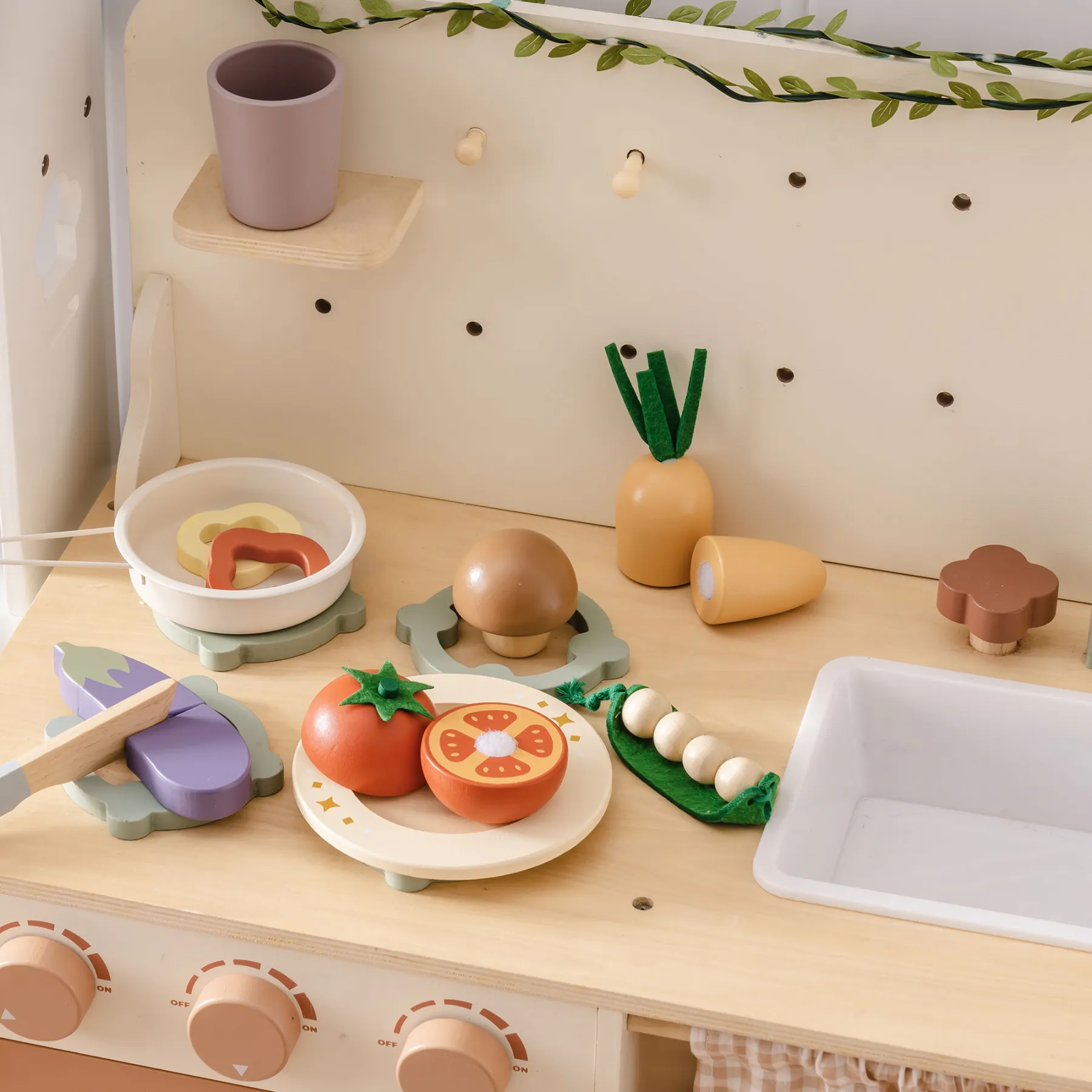 Wooden Vegetable Play Food Toy Set for Toddlers