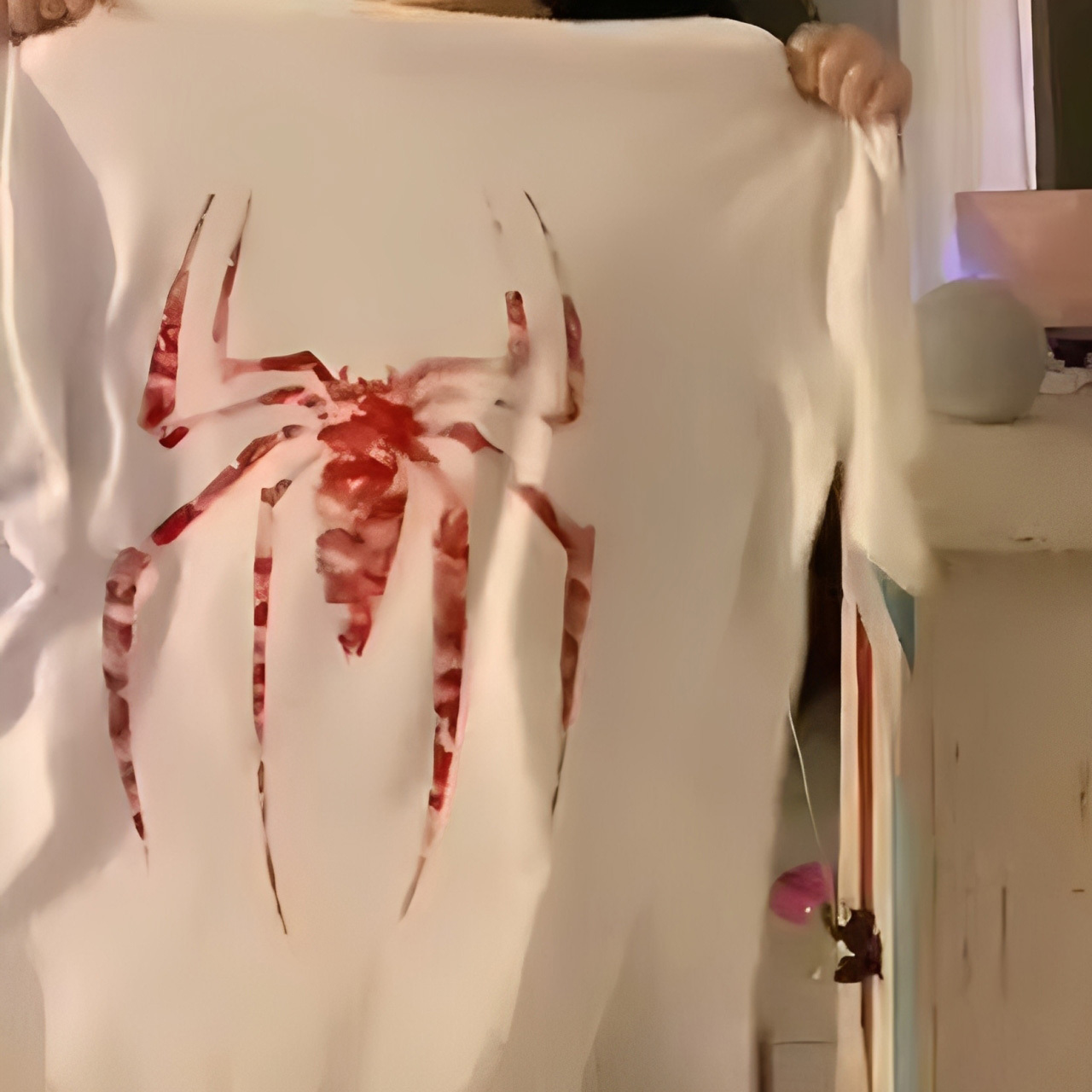 Custom Lip Letter & Outline Graphic Clothing – Unique Personalized Tee, Sweatshirt & Hoodie Gift