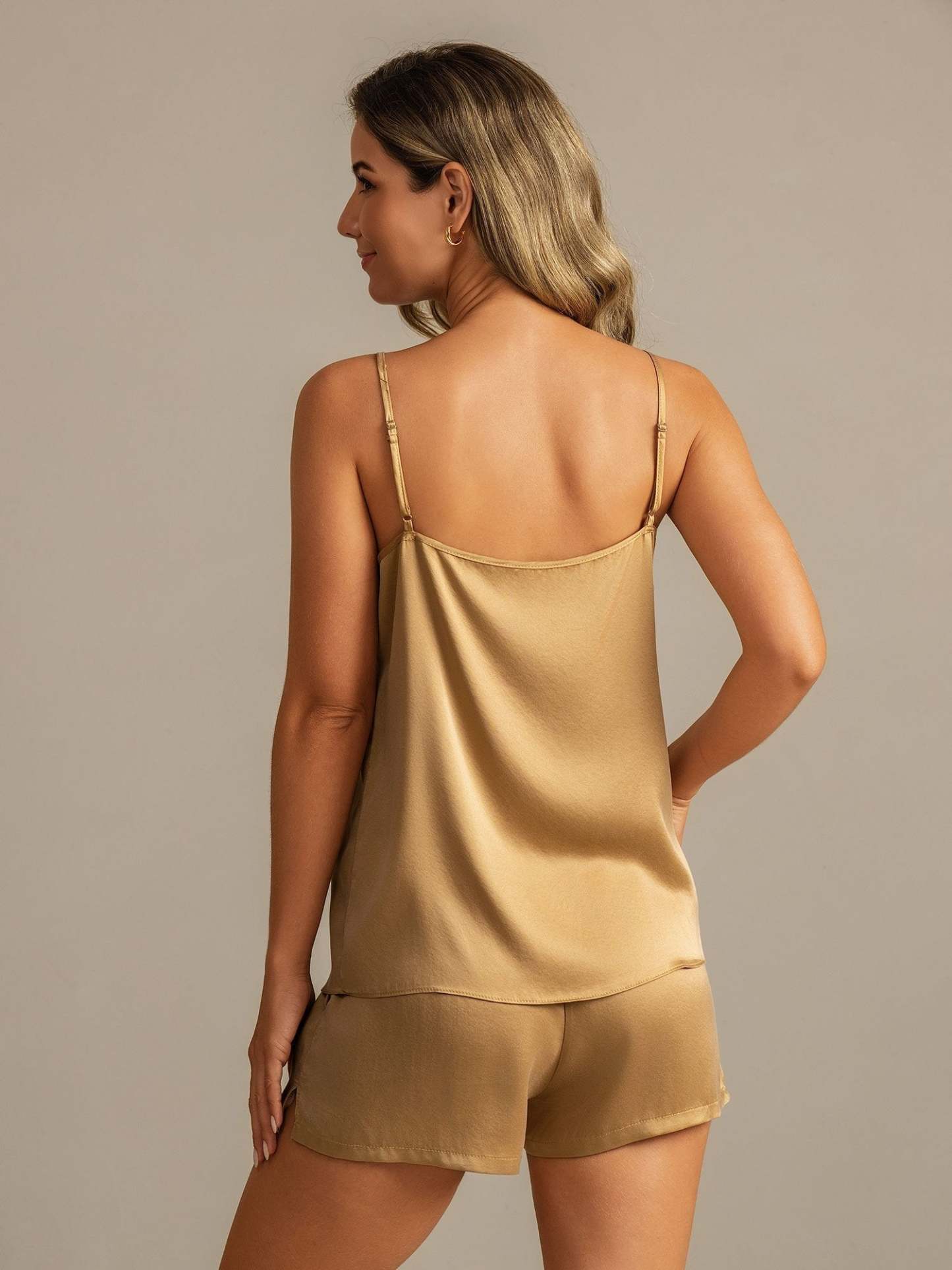 Momme Washable Silk Spaghetti Strap Round Neck Camisole Set with Side Pocket Design