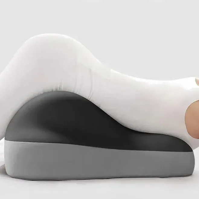 Couple hip cushion pillow