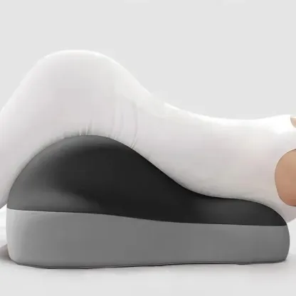 Couple hip cushion pillow