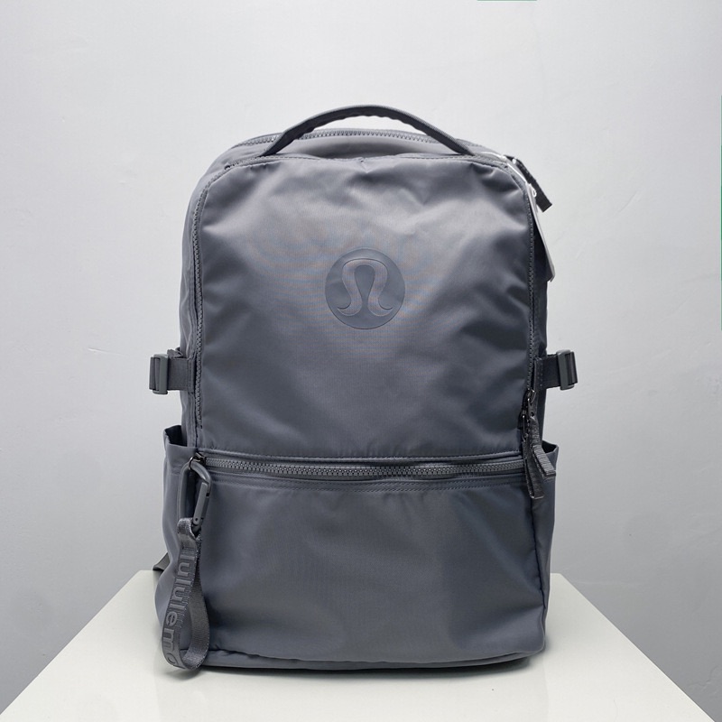 Stylish and versatile backpack, suitable as a college student's schoolbag and outdoor hiking pack