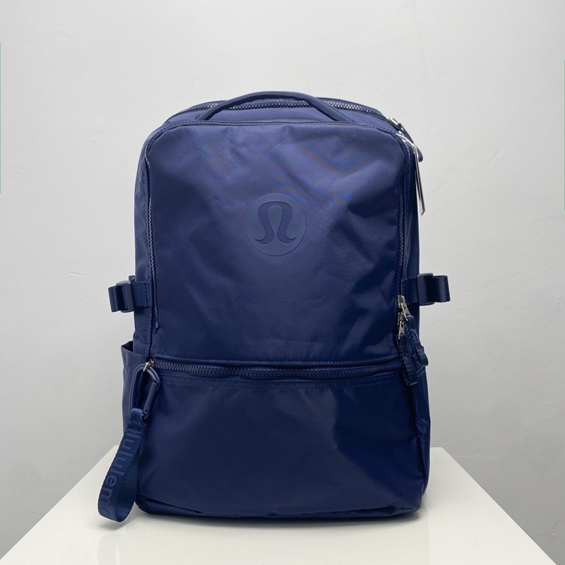 Stylish and versatile backpack, suitable as a college student's schoolbag and outdoor hiking pack