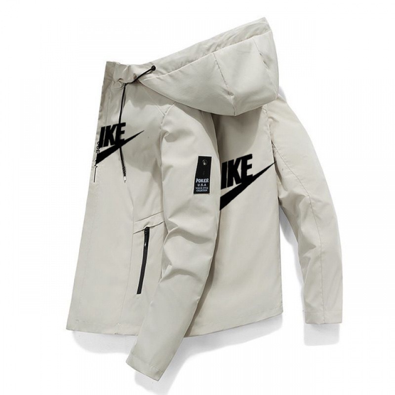  Stylish and versatile jacket