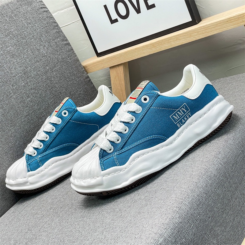 Bestselling canvas shoes