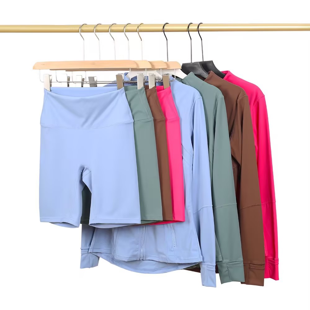 2025 classic style short-sleeve and shorts set, which is comfortable and fashionable, suitable for running, sports, yoga and fitness.​