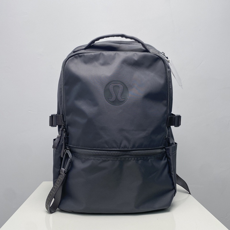 Stylish and versatile backpack, suitable as a college student's schoolbag and outdoor hiking pack