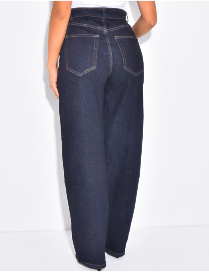 Wide-leg jeans with cuffed waist