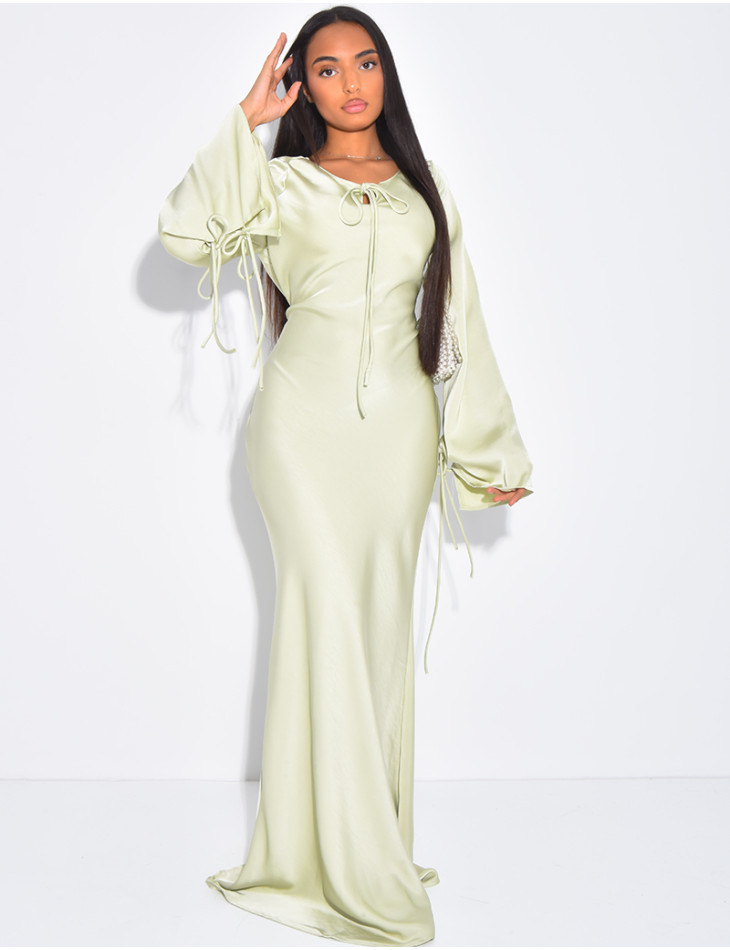 Very long dress in premium satin with tie fastening