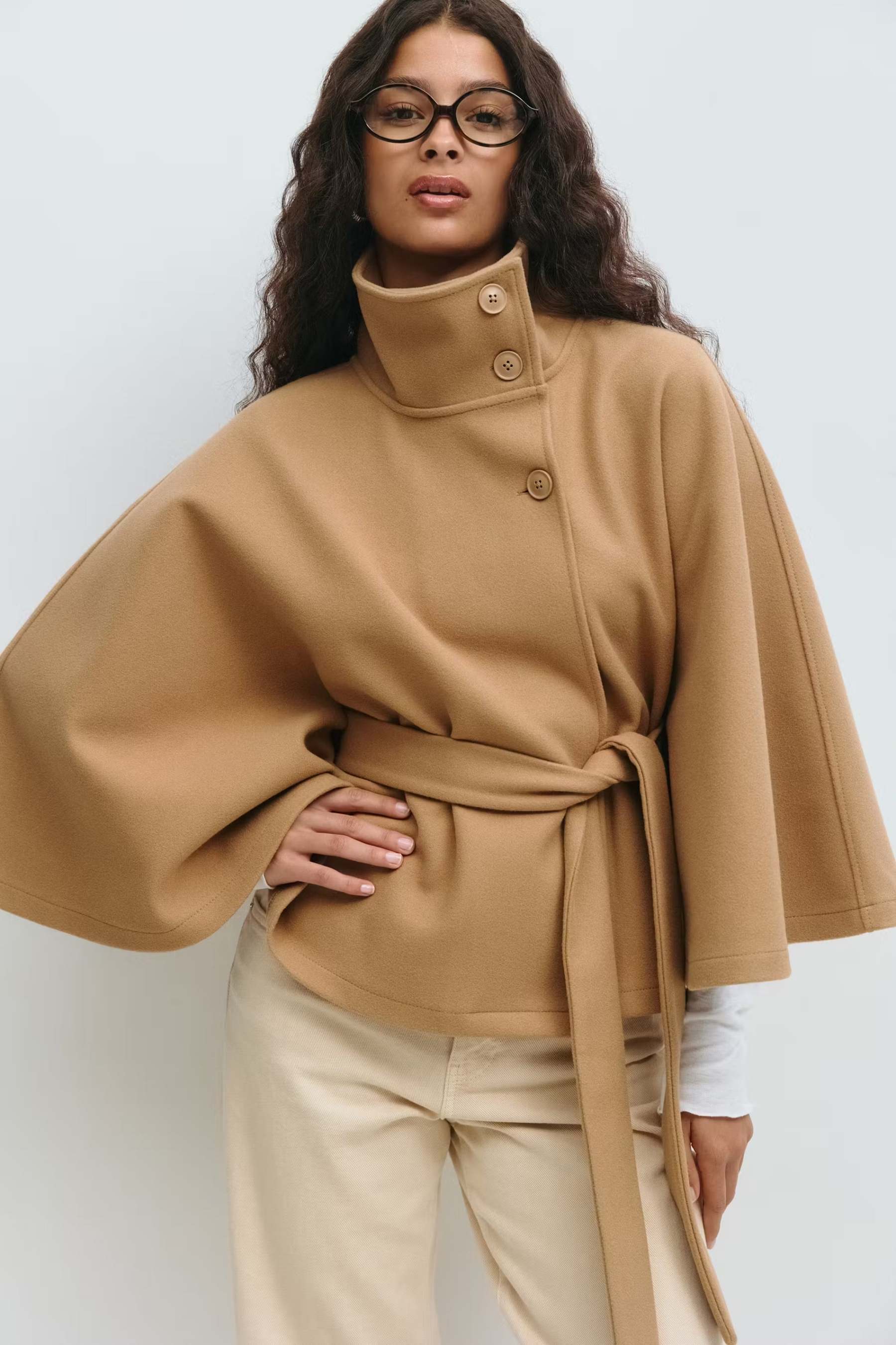 Belt cape jacket