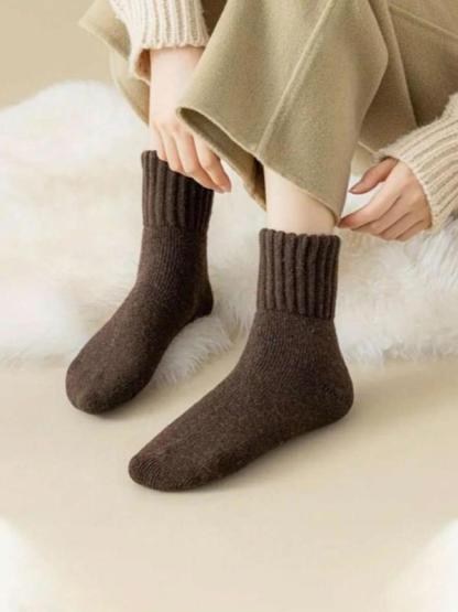 Nyzfexk Women's Solid Mid-calf Socks, Casual Soft Comfy Warm Socks for Fall & Winter, Women's Socks for Daily Wear
