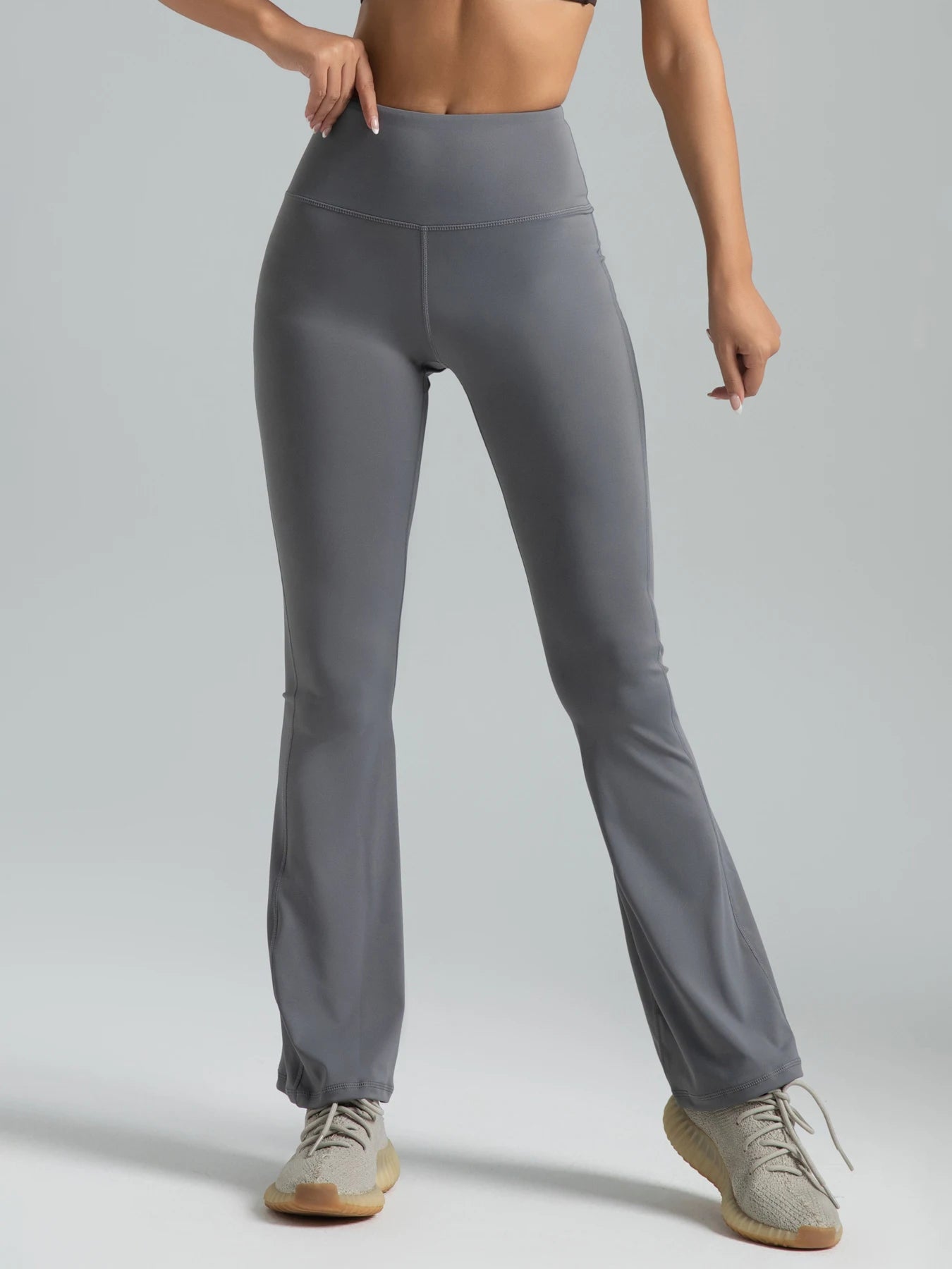 High-Waisted Flare Leggings - Perfect for casual and sporty wear!