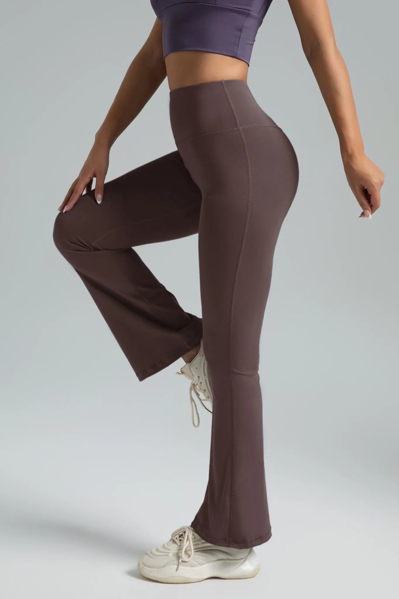 High-Waisted Flare Leggings - Perfect for casual and sporty wear!