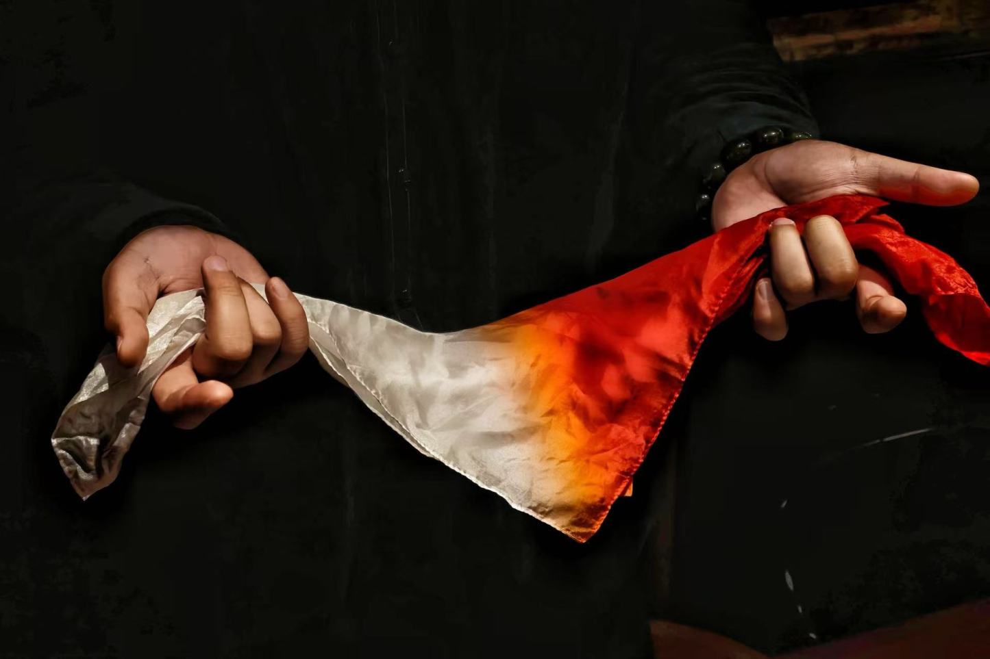 Red&White Beyond the Secret | By Ethan Yip & Hidden Magic