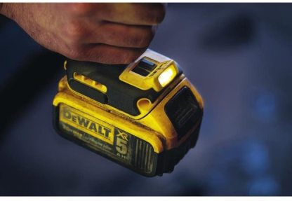 Zestaw akumulatorowych kluczy udarowych DEWALT 20V MAX XR z kowadłem pozycjonującym, 1/2" (DCF899P2)