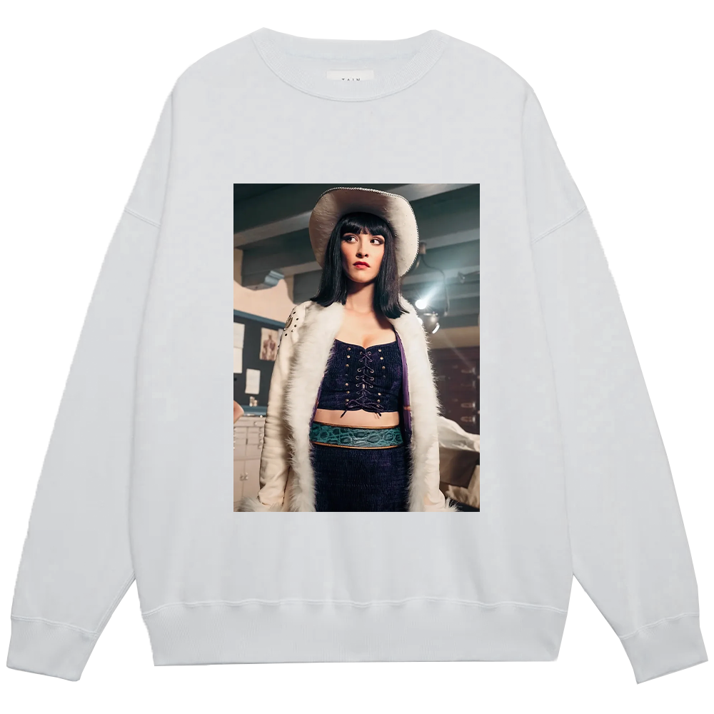 One Piece Live Action Nico Robin Lera Abova White Fur Coat Print