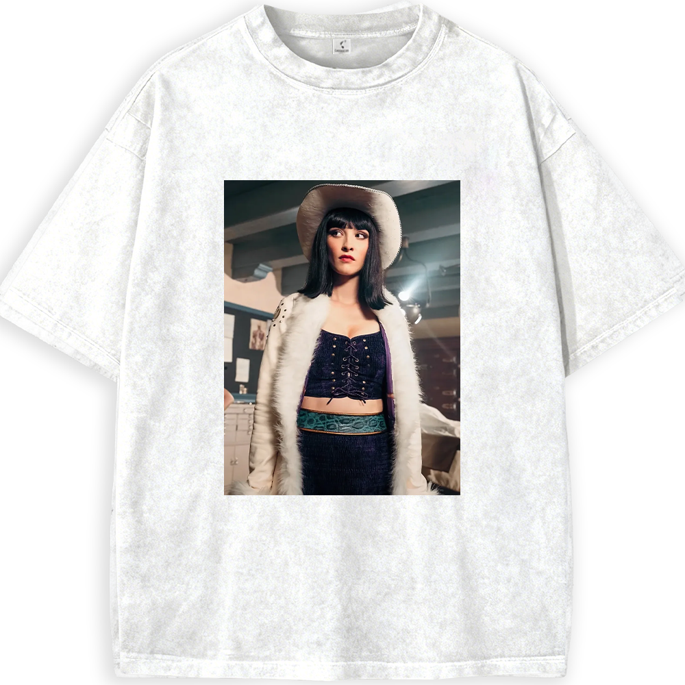 One Piece Live Action Nico Robin Lera Abova White Fur Coat Print