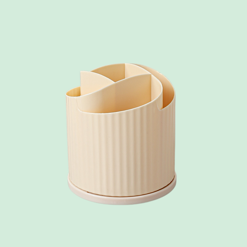 Otočný kosmetický stojan na štětce