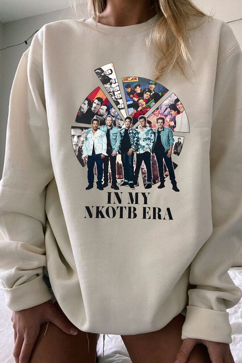 IN MY NKOTB ERA long-sleeved crew neck sweatshirt