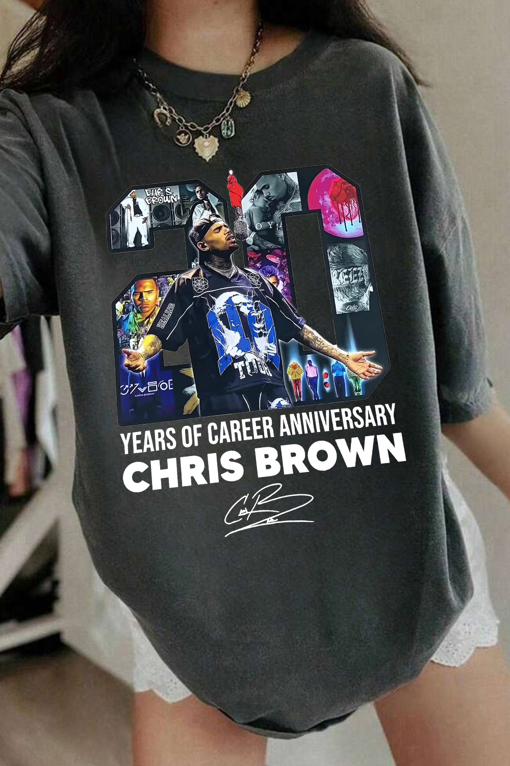 20 chrisbrown Women's T-shirt