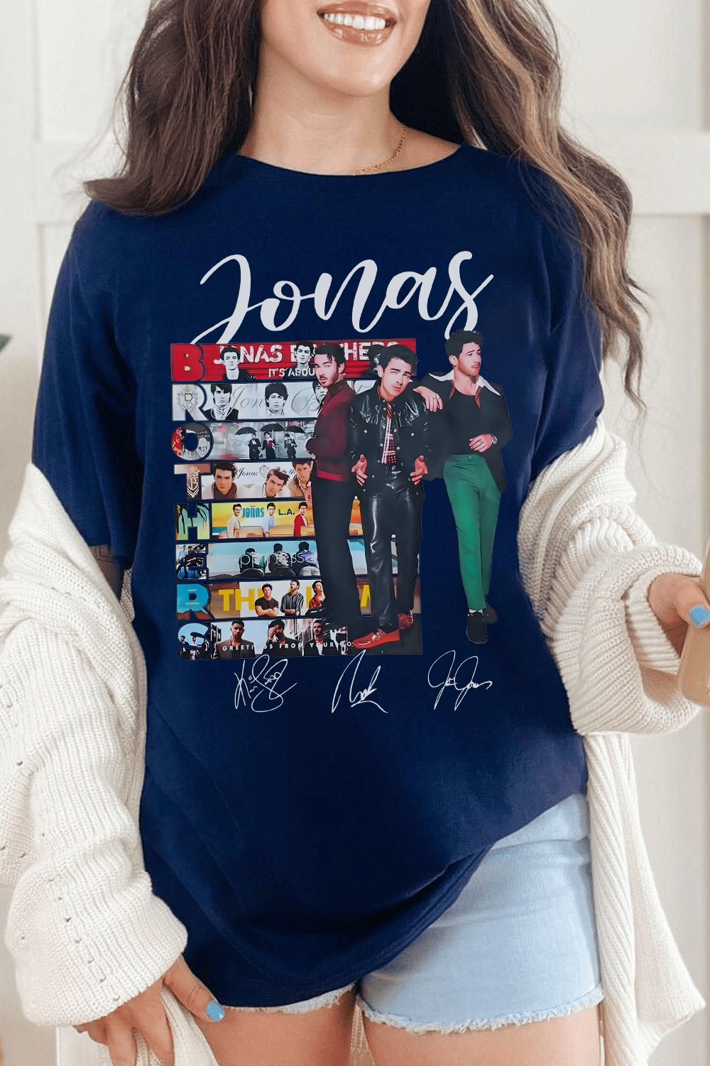 JONAS BROTHERS T-shirt
