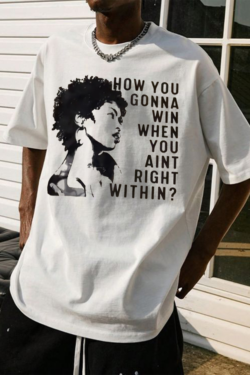 Lauryn Hill fans TEE