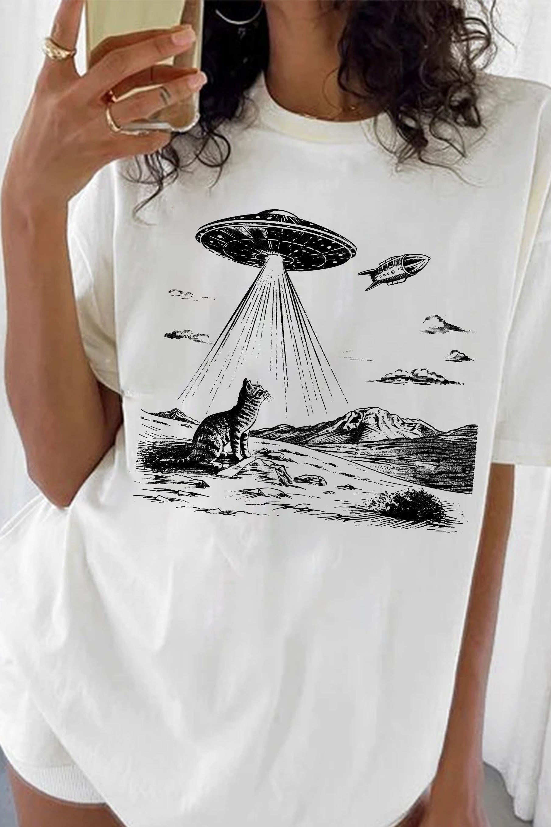 CAT UFO FUNNY GRAPHIC TEE FOR WOMEN
