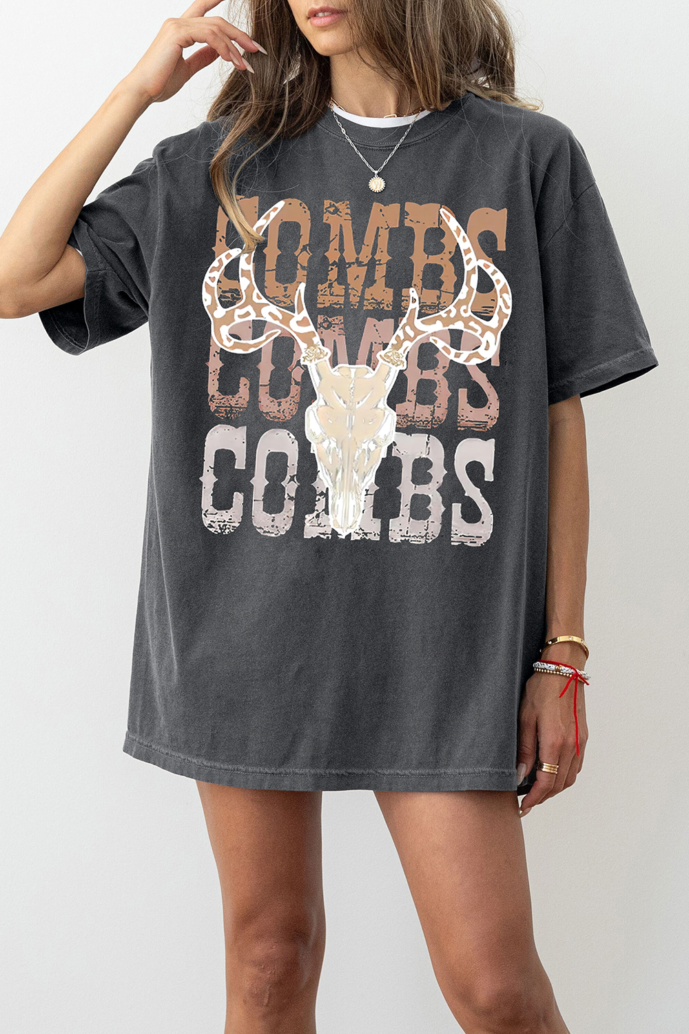 Country Music Cowboy Combs Bullhead Tee For Women