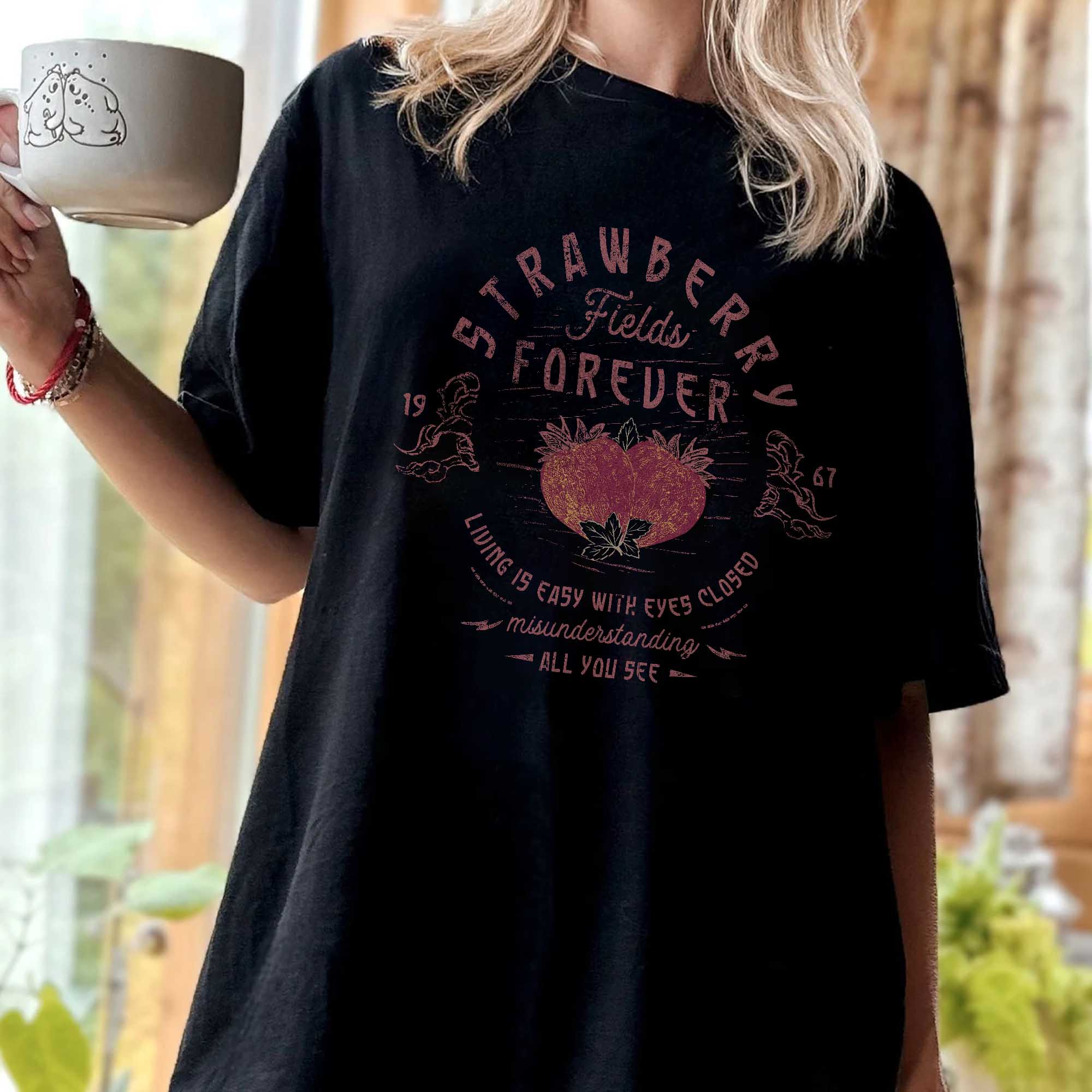 Strawberry Fielda Forever �C The Beatles Vintage Shirt