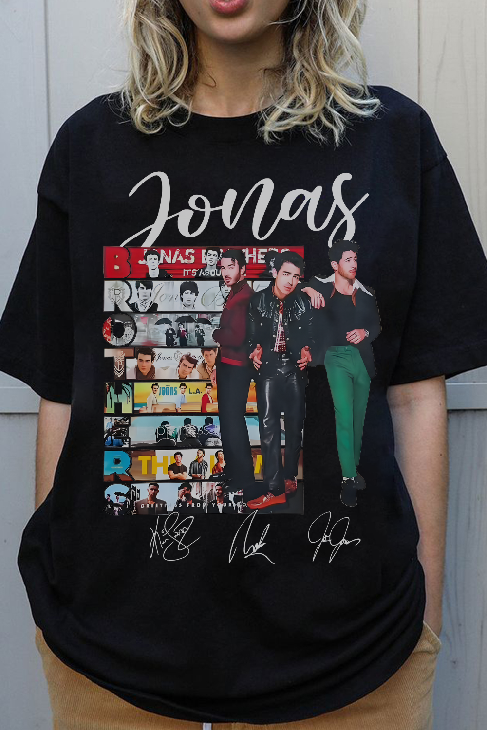 JONAS BROTHERS T-shirt
