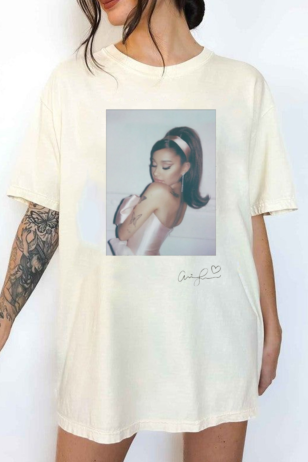 ariana grande cute t-shirt