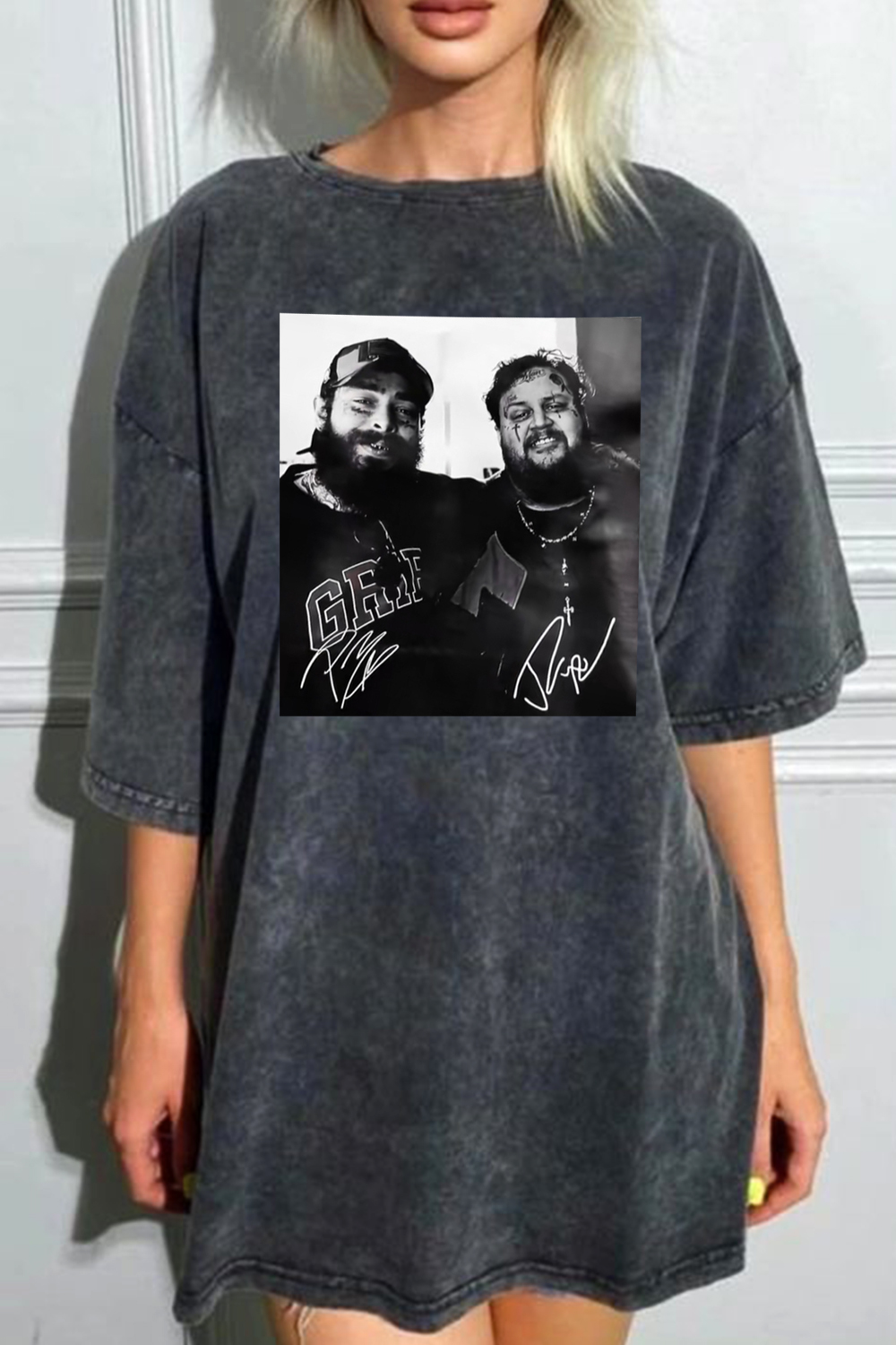 ‘Chillin’ with the legends!  T-Shirt