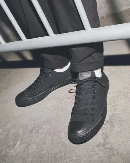 Chuck Taylor All Star Wide Low Top