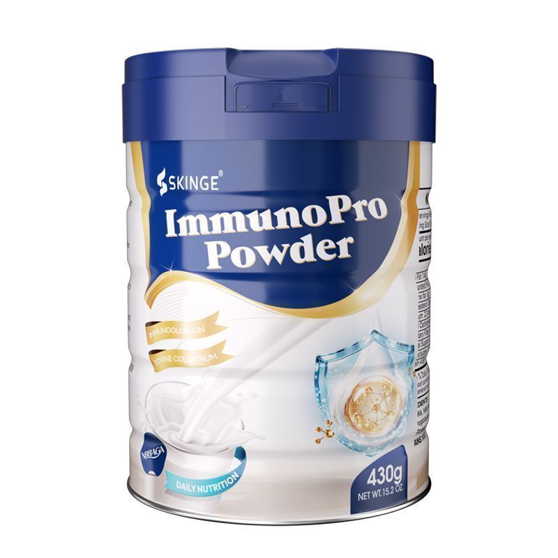 SKINGE&NBBAGA IMMUNOPRO POWDER，乳基营养粉，含牛初乳、乳铁蛋白、乳清蛋白、维生素 A 与 E，提供日常免疫营养支持，430 克