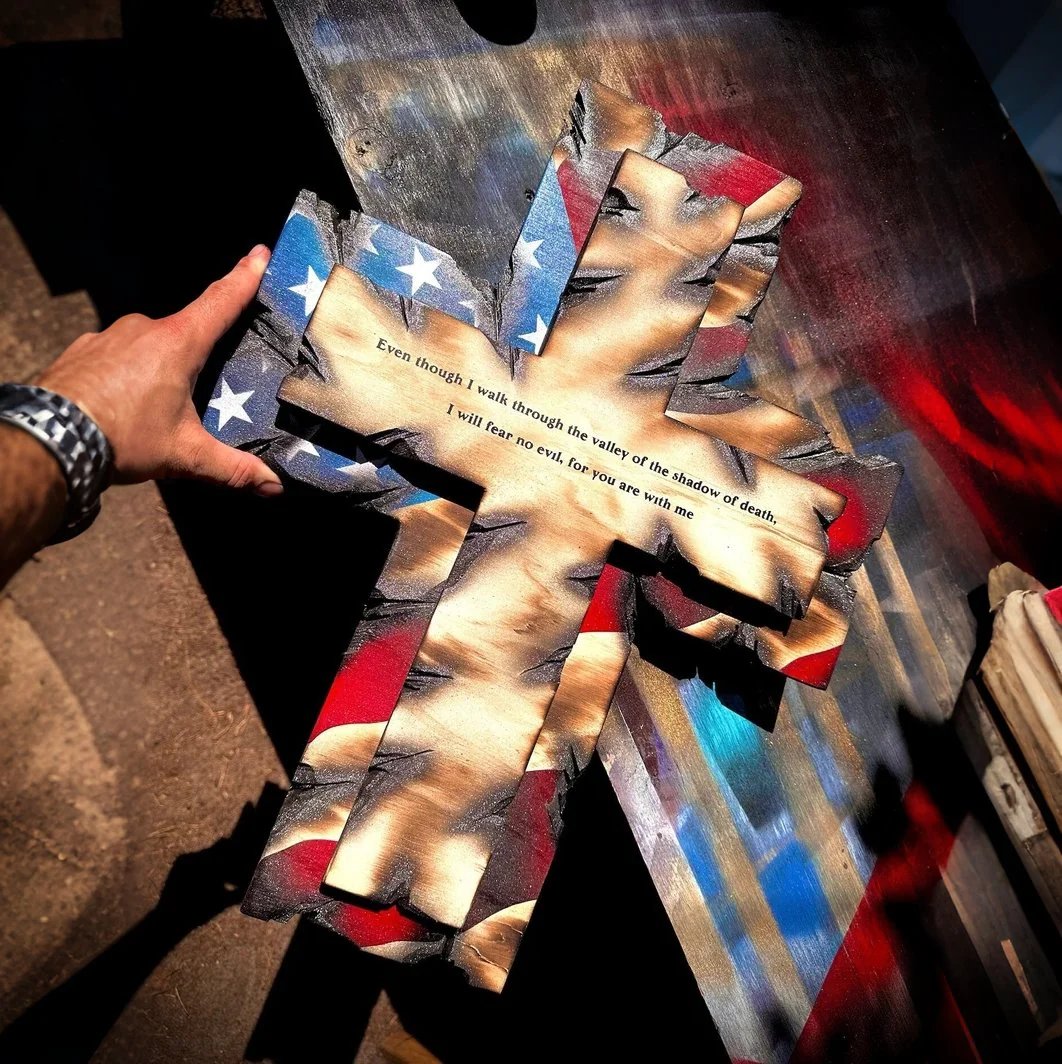 🎁🎉Only $42.99 This Week🌟🎉Patriotic American Flag Wooden Cross Wall Decor