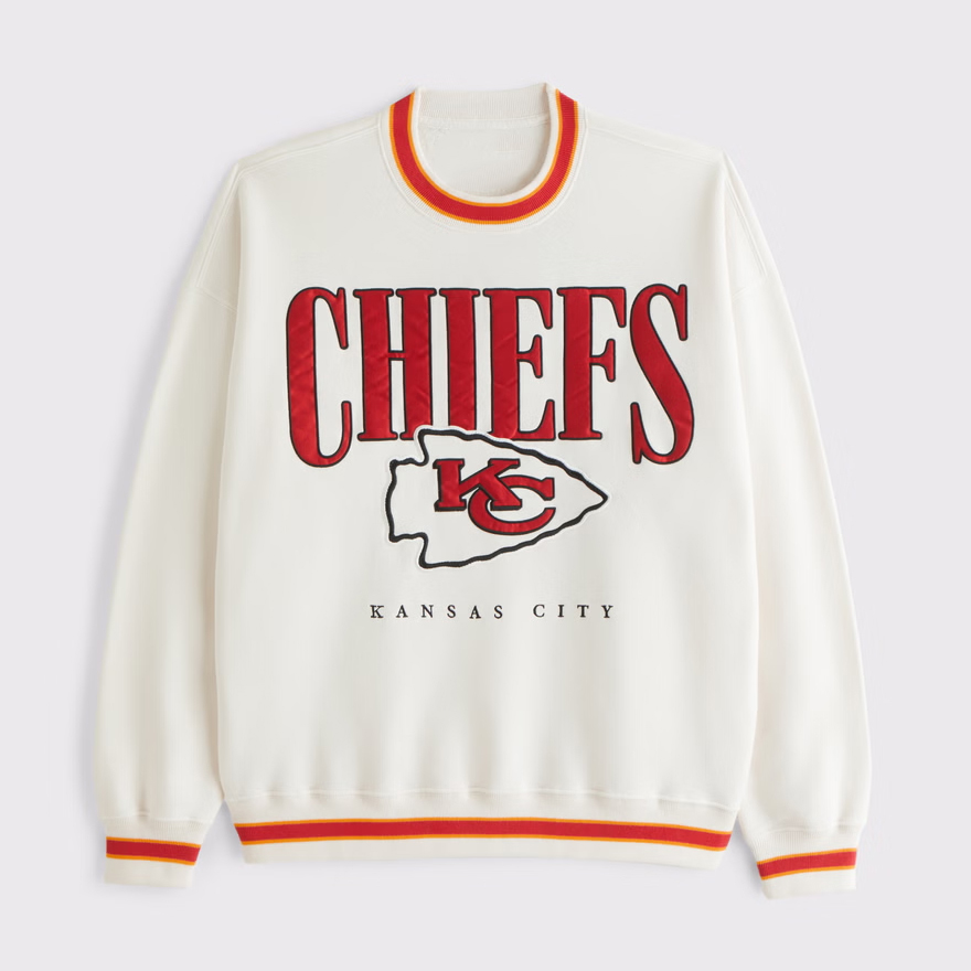 Women's cream round-neck sportswear with football patterns Line design