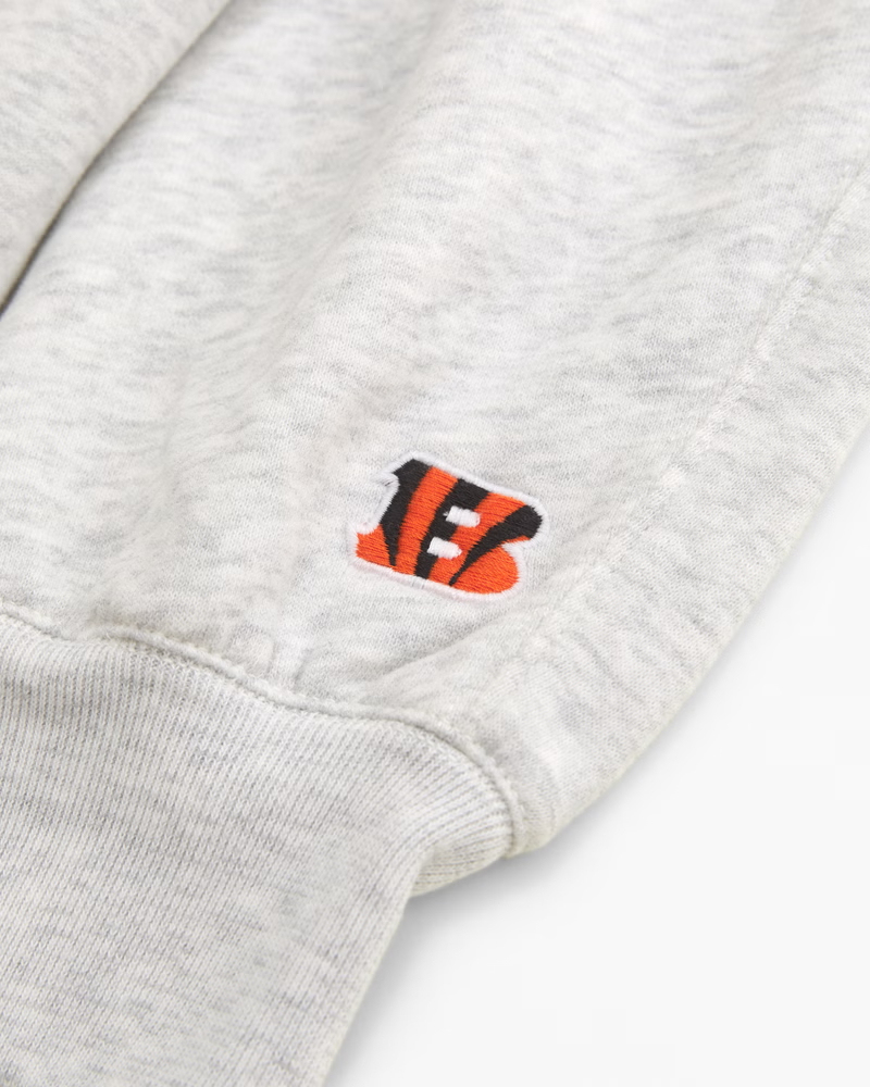 Female fans football team grey heat Graphic Oversized Sunday Crew