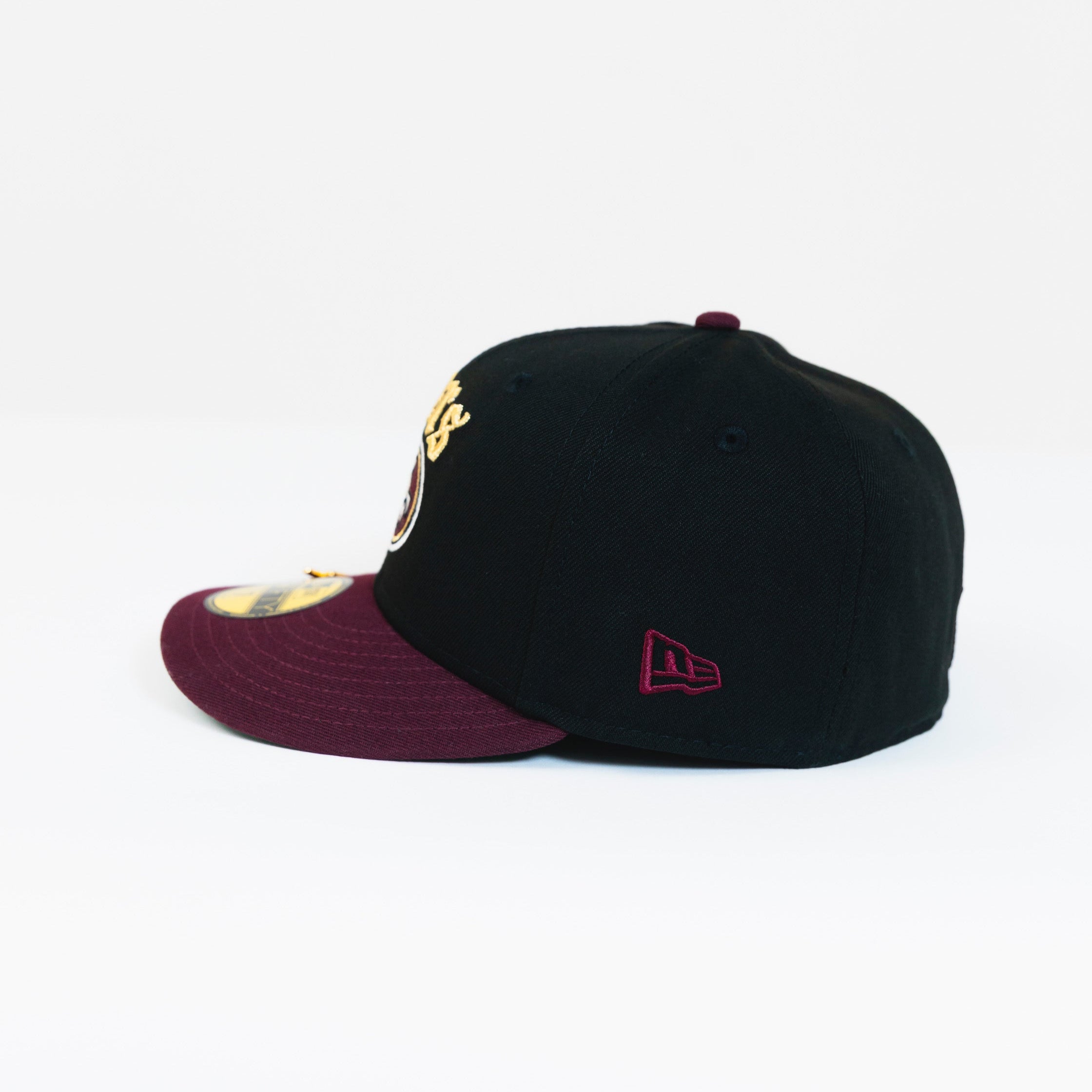 NEW ERA EXCLUSIVE 59FIFTY BLACK/ BURGUNDY  SCRIPT W/ PRO BOWL SIDE PATCH