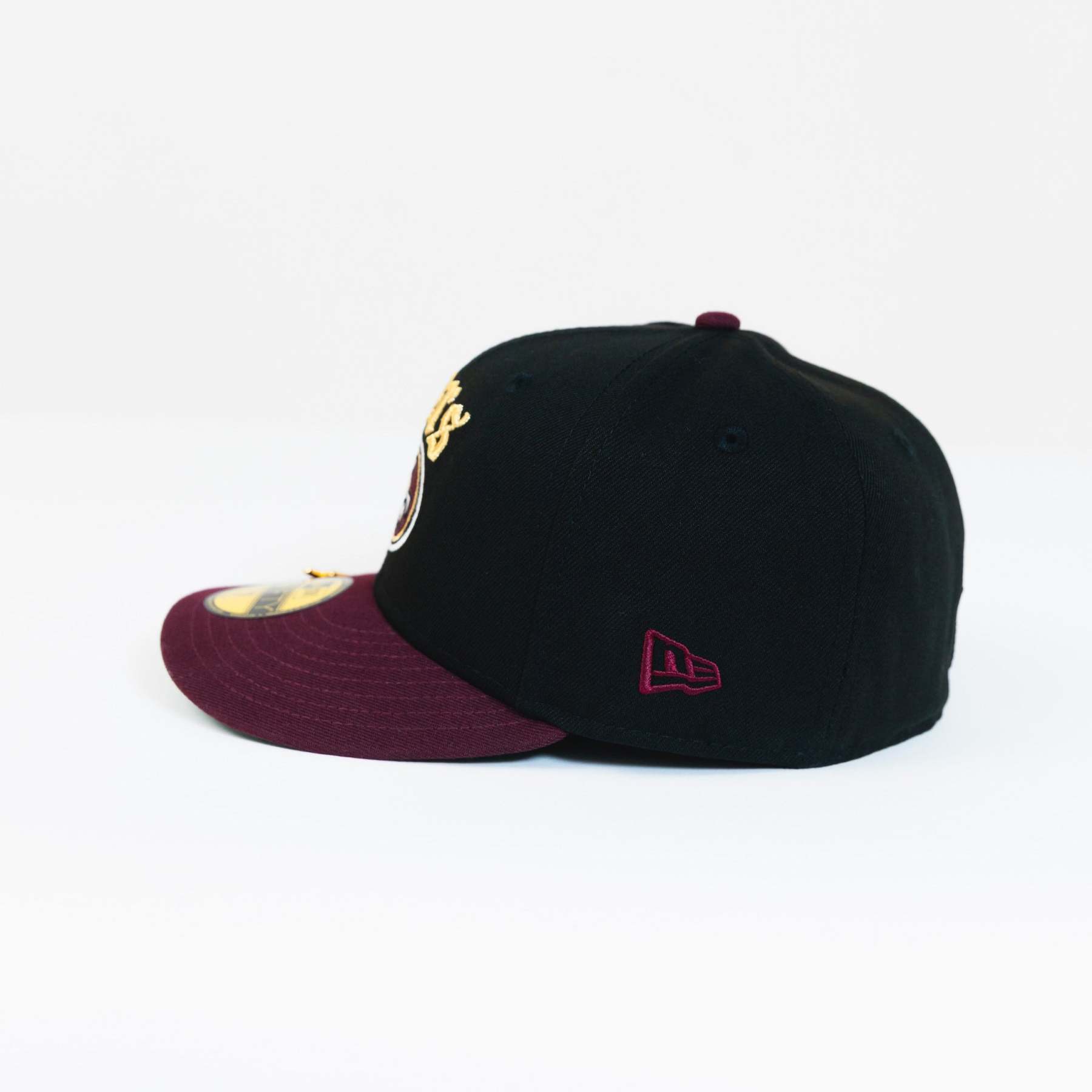NEW ERA EXCLUSIVE 59FIFTY BLACK/ BURGUNDY  SCRIPT W/ PRO BOWL SIDE PATCH