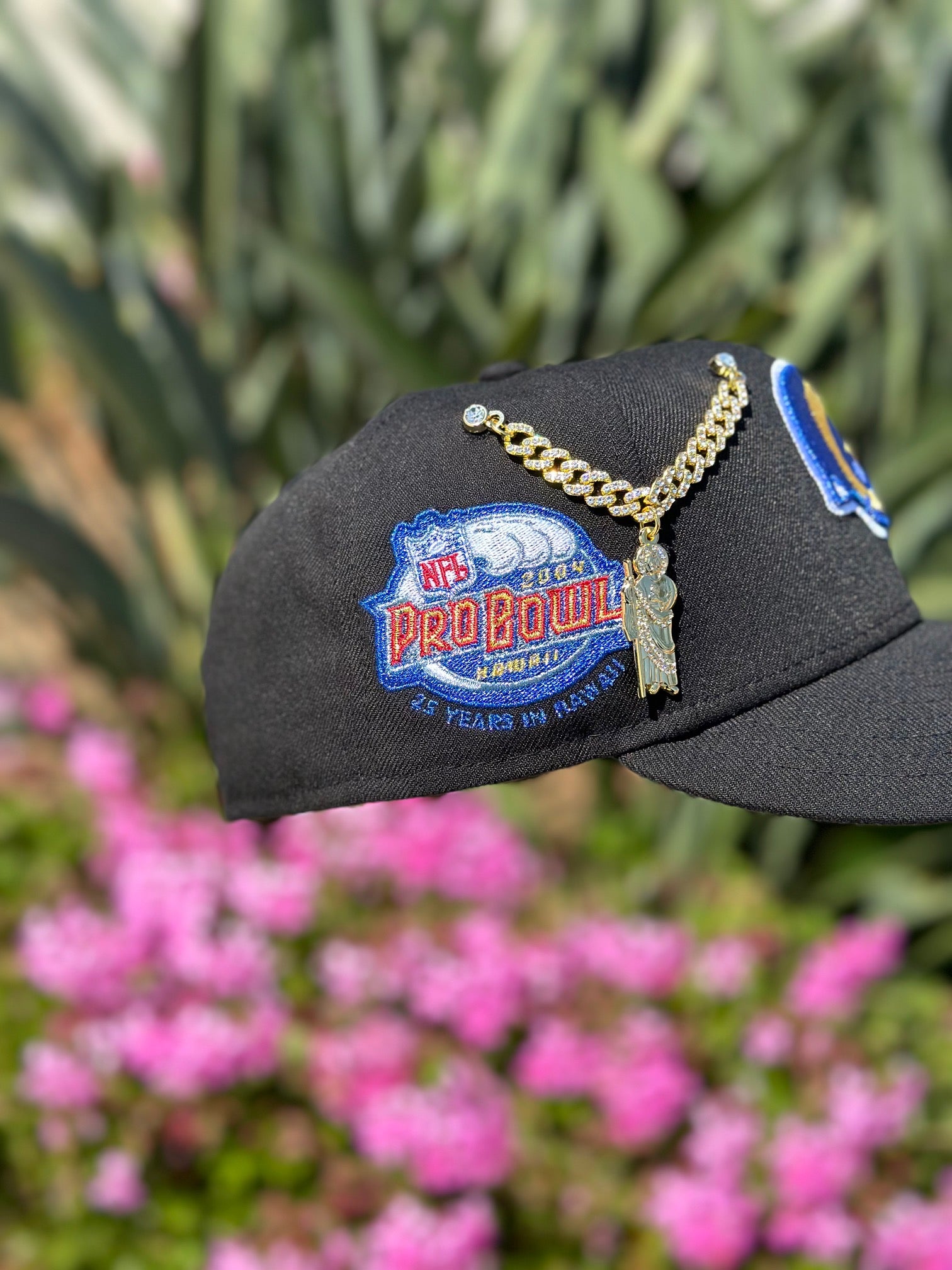 NEW ERA EXCLUSIVE 59FIFTY BLACK LOS ANGELES RAMS W/ 2004 PRO BOWL SIDE PATCH