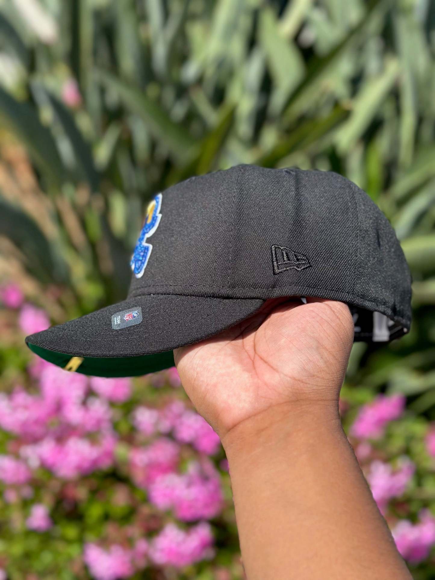 NEW ERA EXCLUSIVE 59FIFTY BLACK LOS ANGELES RAMS W/ 2004 PRO BOWL SIDE PATCH