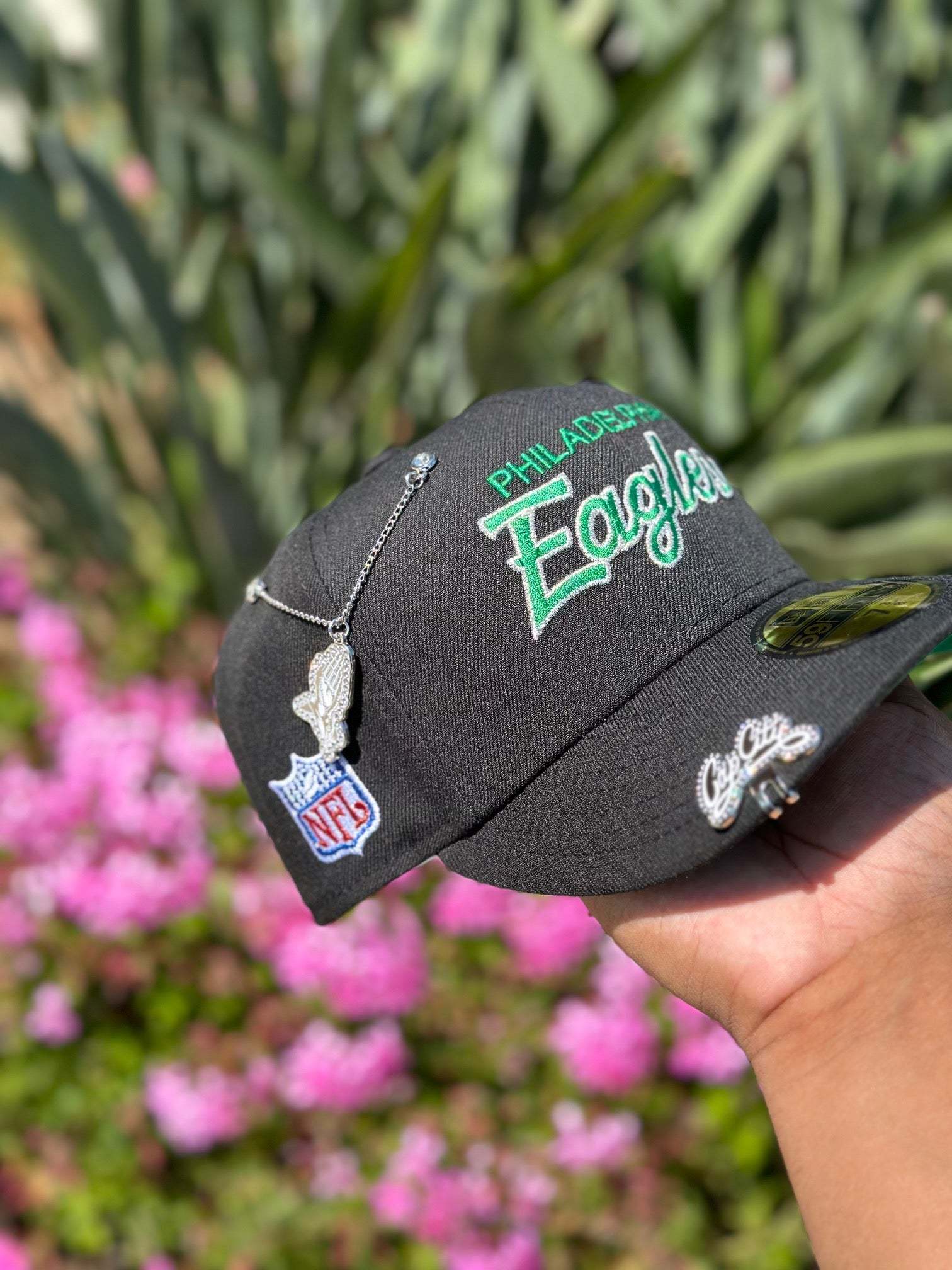 NEW ERA EXCLUSIVE 59FIFTY BLACK PHILADELPHIA EAGLES SCRIPT W/ NFL LOGO SIDE PATCH