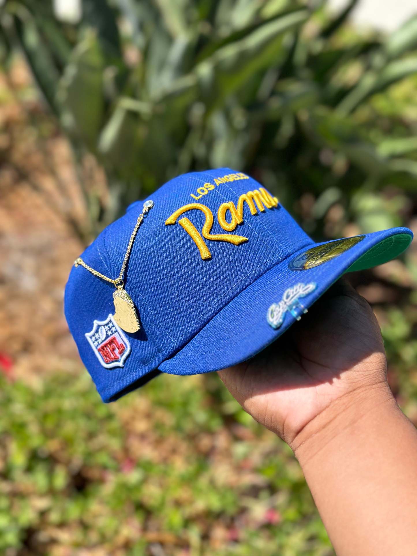 NEW ERA EXCLUSIVE 59FIFTY BLUE LOS ANGELES RAMS W/ NFL LOGO SIDE PATCH