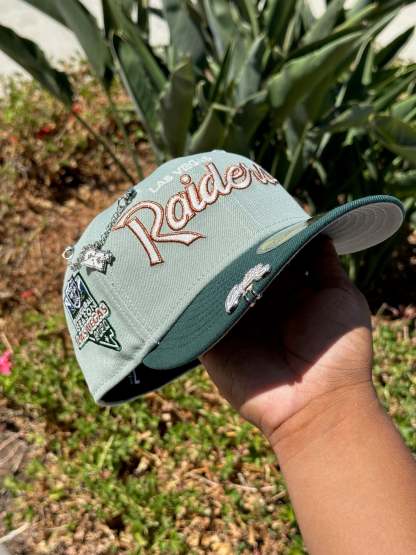 NEW ERA EXCLUSIVE 59FIFTY MINT/EMERALD GREEN LAS VEGAS RAIDERS SCRIPT W/ INAUGRAUL SEASON SIDE PATCH