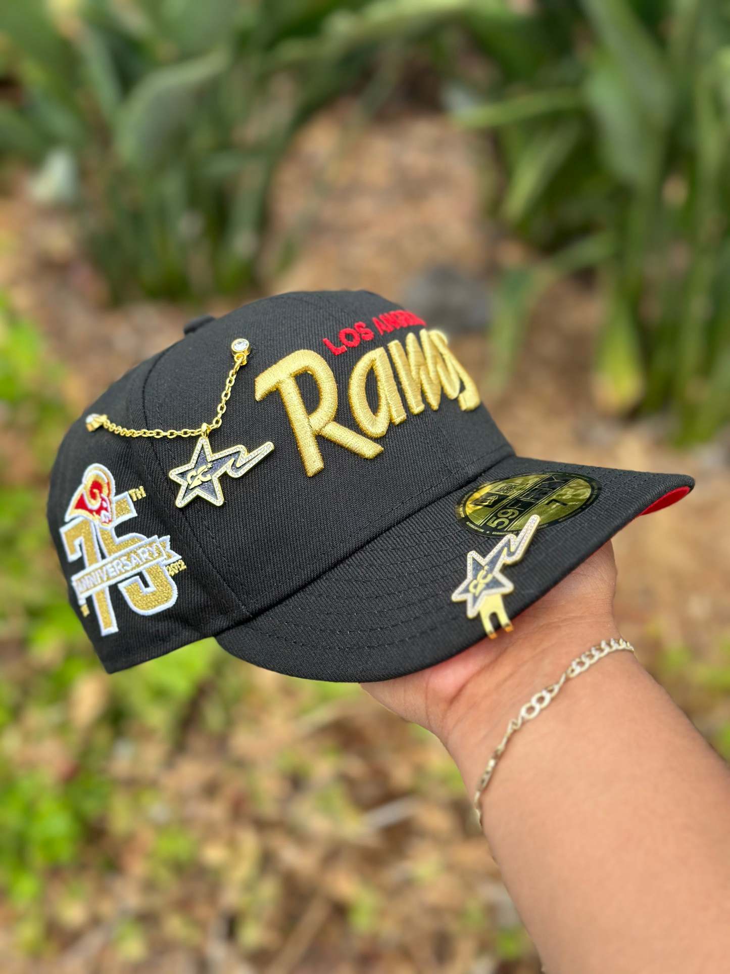 NEW ERA EXCLUSIVE 59FIFTY BLACK LOS ANGLES RAMS SCRIPT W/ 75TH ANNIVERSARY SIDE PATCH
