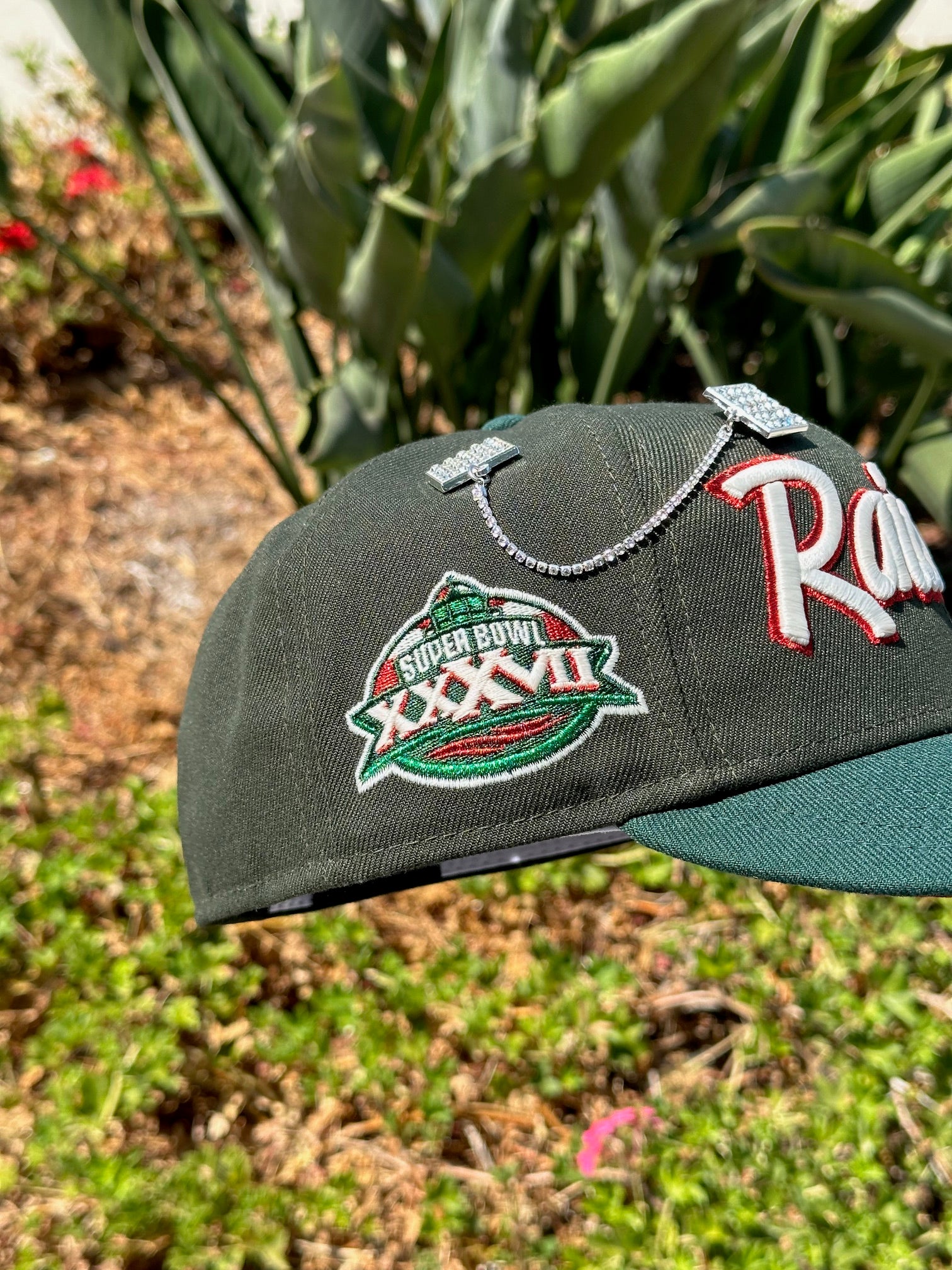 NEW ERA EXCLUSIVE 59FIFTY EMERALD GREEN LAS VEGAS RAIDERS W/ SUPER BOWL XXXVII SIDE PATCH