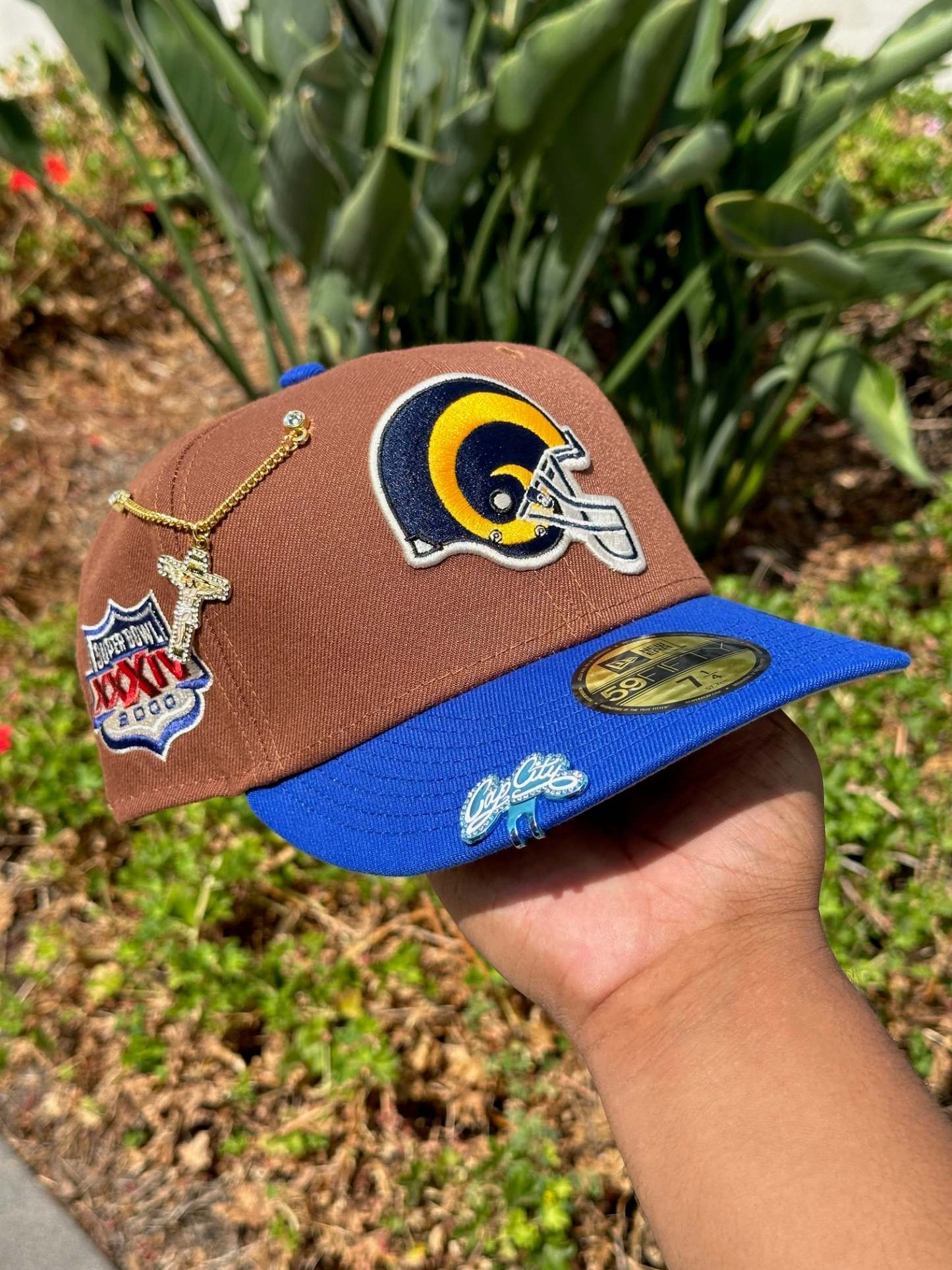 NEW ERA EXCLUSIVE 59FIFTY BROWN/BLUE LOS ANGELES RAMS W/ 2000 SUPERBOW