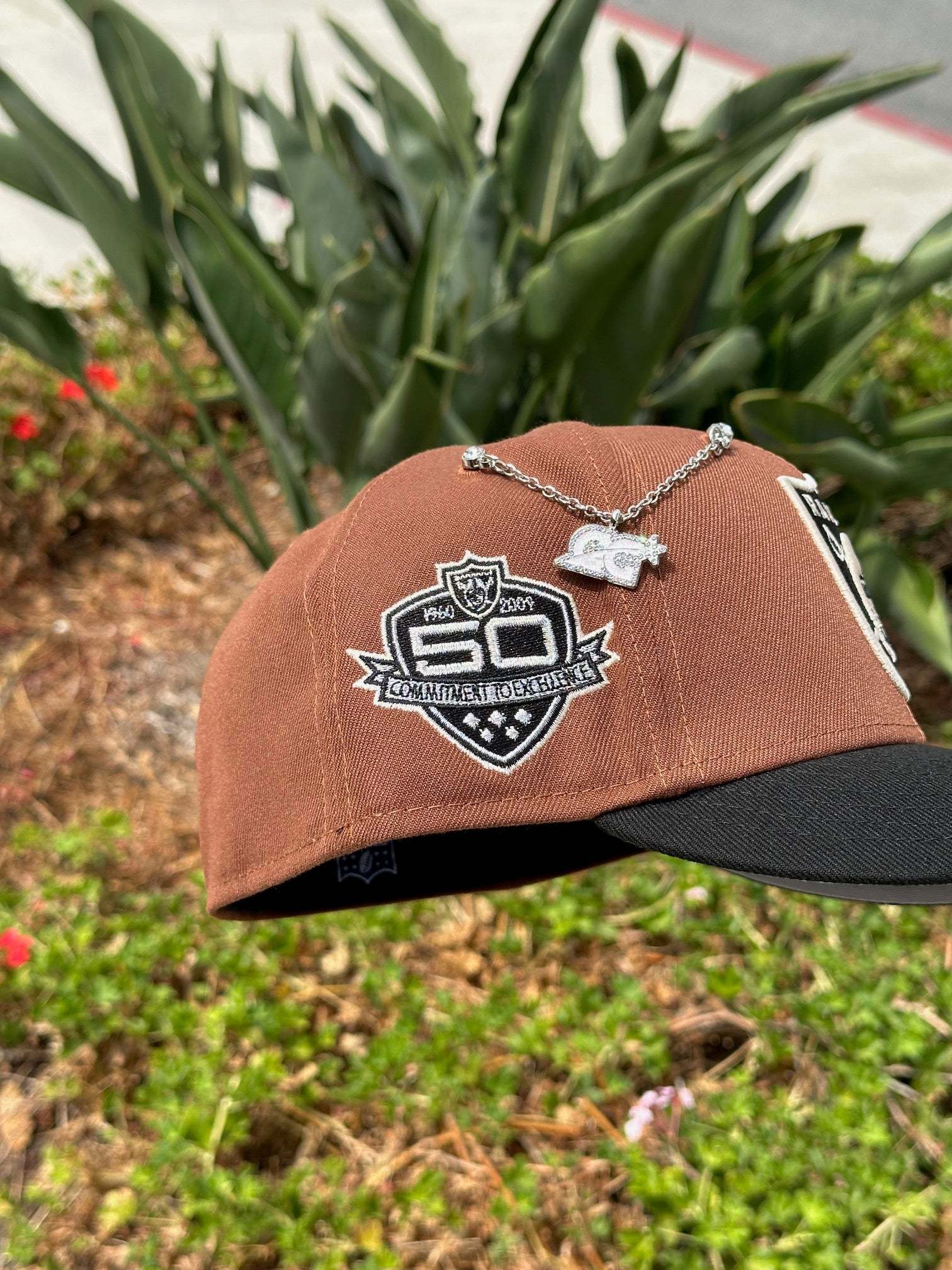 NEW ERA  59FIFTY BROWN/BLACK / 50TH ANNIVERSARY SIDE PATCH