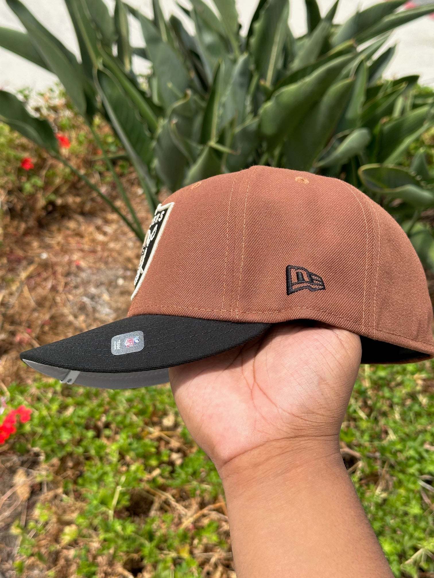 NEW ERA  59FIFTY BROWN/BLACK / 50TH ANNIVERSARY SIDE PATCH