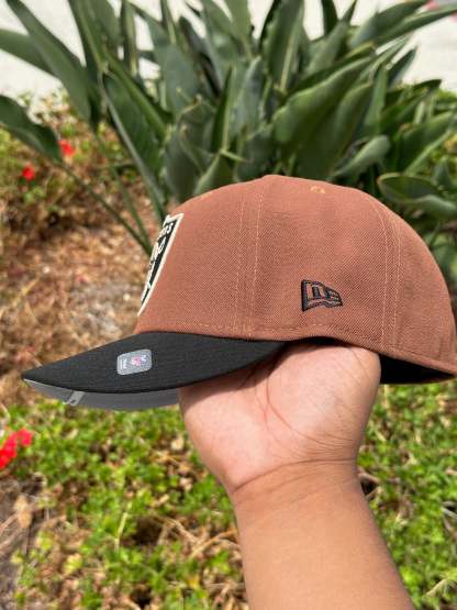 NEW ERA  59FIFTY BROWN/BLACK / 50TH ANNIVERSARY SIDE PATCH